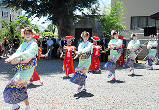 三ツ石神社奉納演舞②